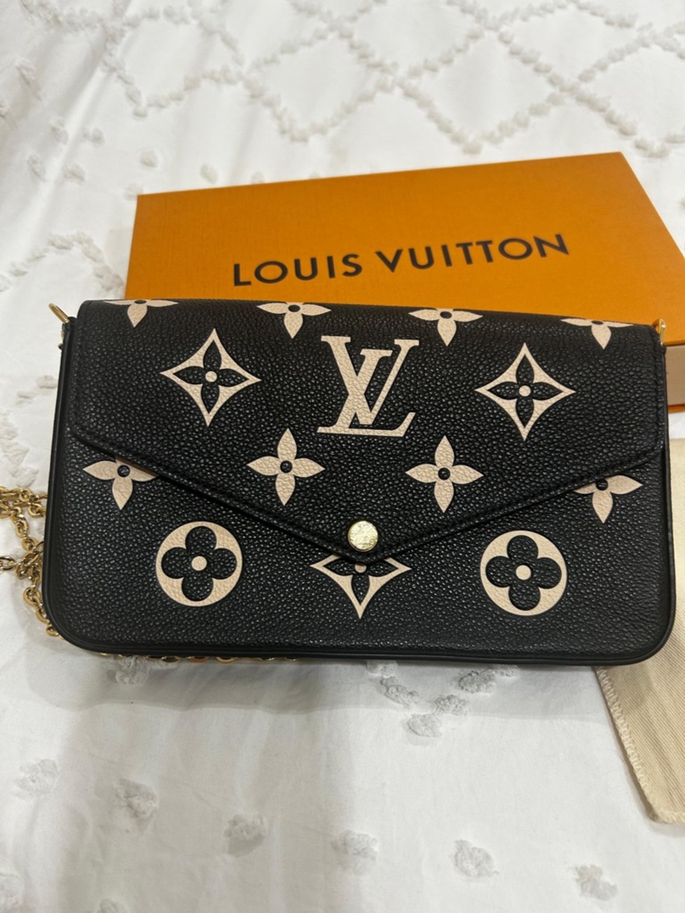 Louis Vuitton Black & Beige Monogram Chain Wallet Crossbody - Picture 2 of 10